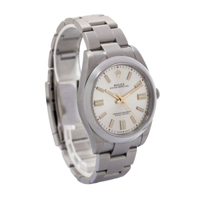 Rolex Oyster Perpetual 124300 Image 2